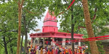 पर्सा जिल्लामा पर्ने भाठा धामको पहिलो सोमबार व्रतमा लाखौं बग्जनहरूको भिड